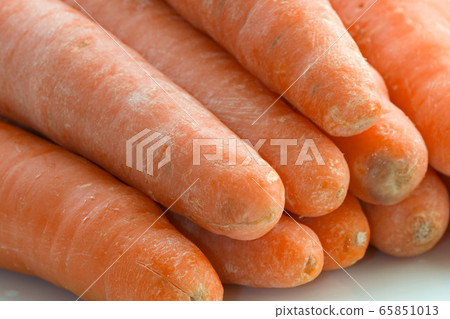 Carrots	 65851013