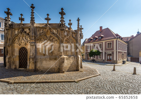 Picturesque historic city 65852658