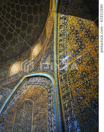 Iran Esfahan "Sheikh Lotfoller Mosque" / Isfahan, Iran 65852890