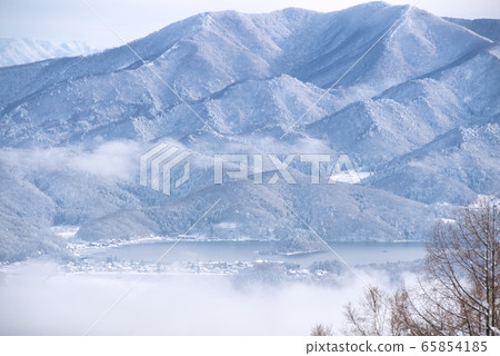 Lake Nojiri in winter, a lake in Nagano Prefecture, Japan Lake Nojiri in winter, a lake in Nagano Prefecture, Japan 65854185