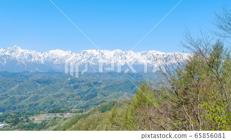 春季從村倉山和山間小道眺望的景色(Fudotaki路線,柏柏木城堡路線) 春季從村倉山和山間小道眺望的景色(Fudotaki路線,柏柏木城堡路線) 65856081