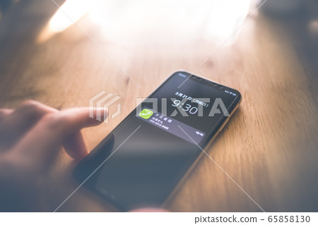 mom, phone, smart phone 65858130