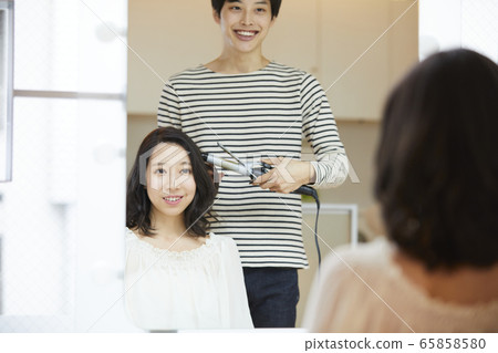 髮廊 美容院 髮廊 美容院 65858580