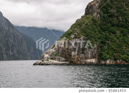 Milford Sound in New Zealand Milford Sound in New Zealand 65861453