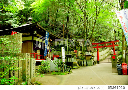 Inunaruyama Kannon 65861910