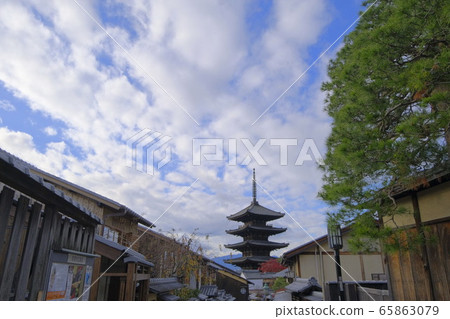 Tower of Yasaka Hokan-ji Temple Tower of Yasaka Hokan-ji Temple 65863079
