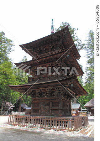 Wakaichi Oji Shrine Triple Tower, Omachi City, Nagano Prefecture Wakaichi Oji Shrine Triple Tower, Omachi City, Nagano Prefecture 65864008