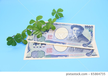 Thousand-yen bill  65864735