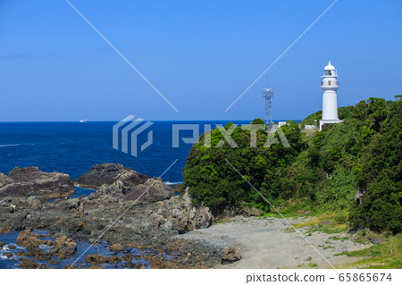 Shiono Misaki Lighthouse shining in the blue sky Shiono Misaki Lighthouse shining in the blue sky 65865674