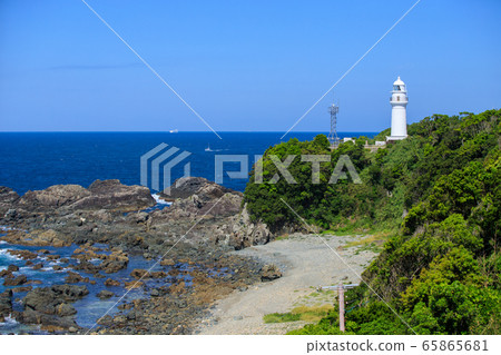 Shiono Misaki Lighthouse shining in the blue sky 65865681