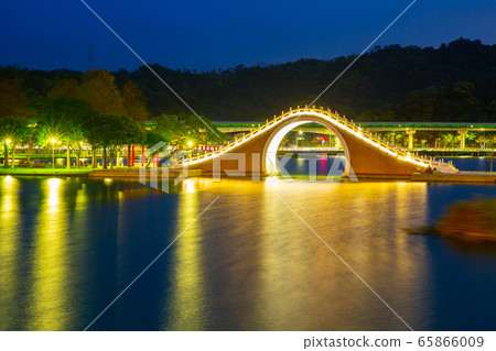 Taiwan Taipei Great Lakes Park 65866009