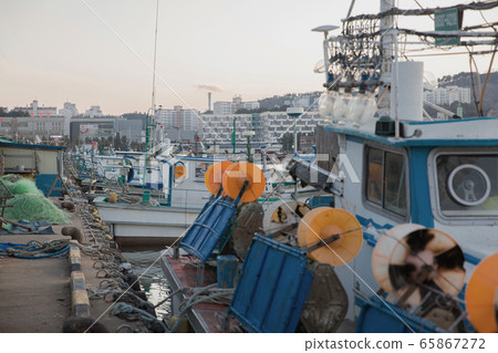 fishing village landscape. fresh fish market at the port in Korea 075 fishing village landscape. fresh fish market at the port in Korea 075 65867272