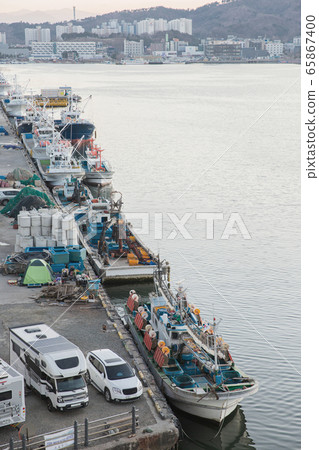 fishing village landscape. fresh fish market at the port in Korea 011 fishing village landscape. fresh fish market at the port in Korea 011 65867400