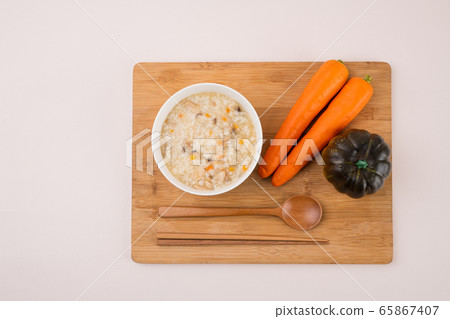 Delicious and healthy breakfast concept - cereal, Porridge and Energy bar 195 Delicious and healthy breakfast concept - cereal, Porridge and Energy bar 195 65867407