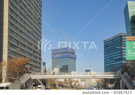 Cityscape of Seoul, Korea. modern architecture on sunny day. 146 Cityscape of Seoul, Korea. modern architecture on sunny day. 146 65867423