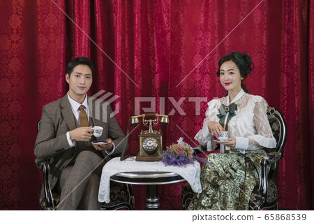Portrait of female and male in retro fashion and vintage concept 113 Portrait of female and male in retro fashion and vintage concept 113 65868539