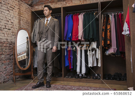 Portrait of female and male in retro fashion and vintage concept 036 65868652