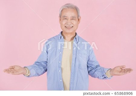 Happy senior life concept. Healthy activities in daily life of senior couple 391 Happy senior life concept. Healthy activities in daily life of senior couple 391 65868906
