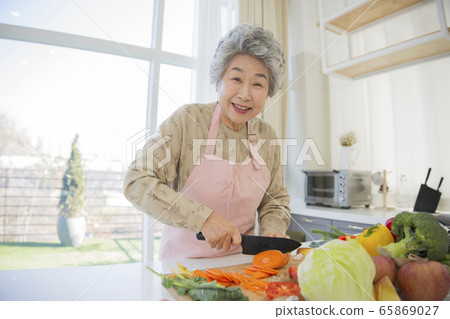 Happy senior life concept. Healthy activities in daily life of senior couple 219 Happy senior life concept. Healthy activities in daily life of senior couple 219 65869027