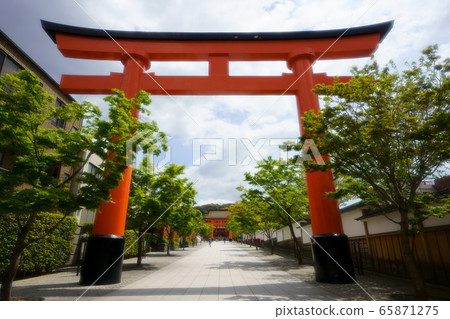 Fushimi Inari Shrine Fushimi Inari Shrine 65871275