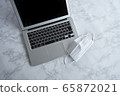 Computer and mask 65872021