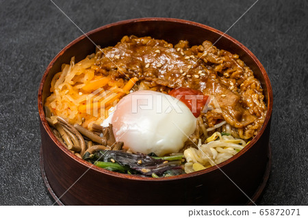 Bibimbap Korean food bibimbap Korean food 65872071