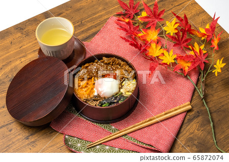 Bibimbap Korean food bibimbap Korean food 65872074
