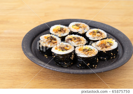 Kinpa seaweed roll 65875750