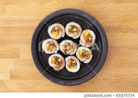 Kinpa seaweed roll 65875754