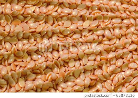 Golden wax granules Golden wax granules 65878136