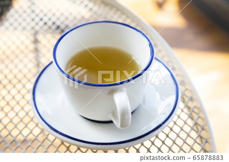 茶杯裡的茶 茶杯裡的茶 65878883
