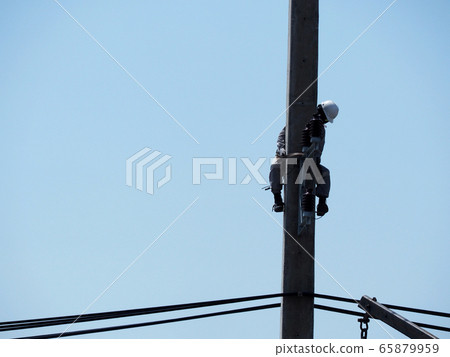 electrician man working at height and dangerous ,high voltage power line maintenance electrician man working at height and dangerous ,high voltage power line maintenance 65879959