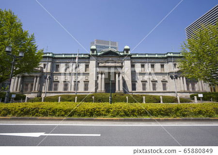 Bank of Japan Osaka Branch 65880849