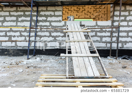 Construction of foam concrete blocks. Expansion of Construction of foam concrete blocks. Expansion of 65881729