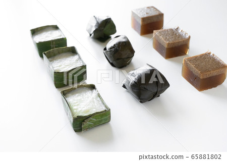 Malaysian food. chocolate jelly, kuih koci, and Malaysian food. chocolate jelly, kuih koci, and 65881802