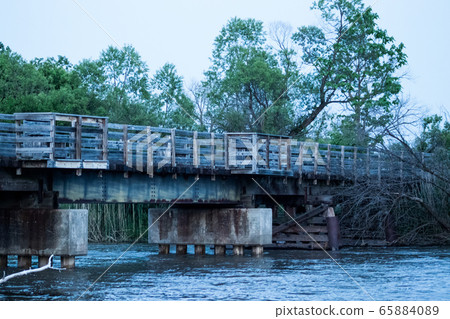 Dark Island Trail wood bridge over Platte River Dark Island Trail wood bridge over Platte River 65884089