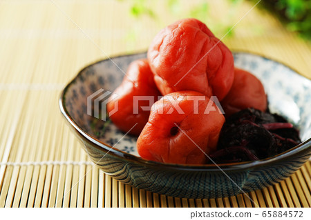 Salted plum  65884572