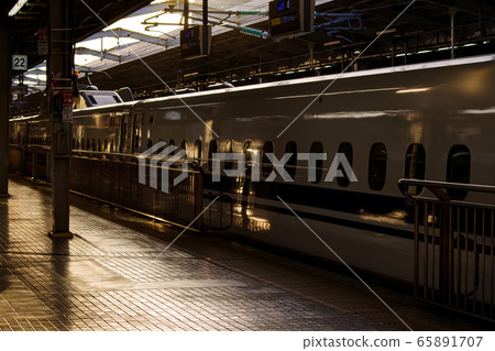 Railway Scene of the station where the Shinkansen stops 65891707