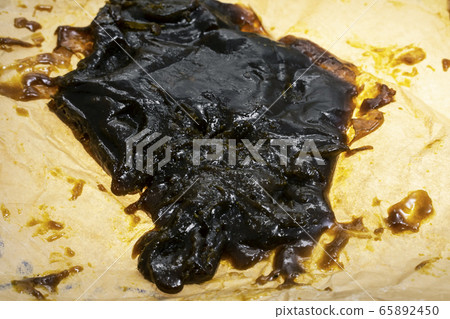 medical marijuana shatter wax processed cannabis medical marijuana shatter wax processed cannabis 65892450