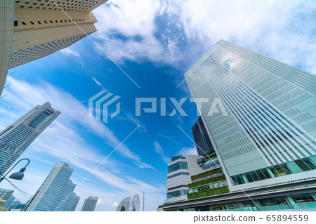 日本的橫濱市容我希望看到橫濱市新市政廳等。 65894559