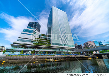 日本的橫濱市容我希望看到橫濱市新市政廳等。 65894563