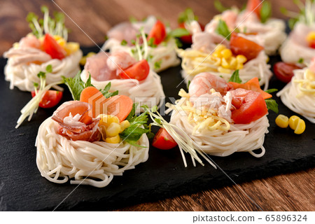 Somen party Somen party 65896324