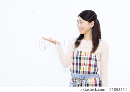 30s Housewife 30s Housewife 65898224