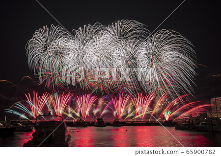Atami sea fireworks display Digital Star Mine 65900782