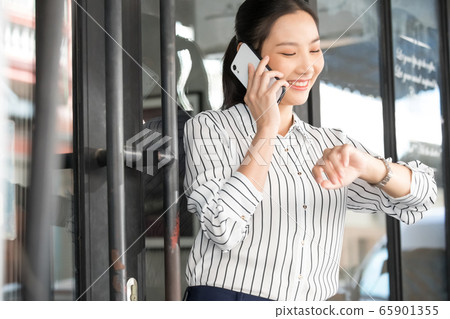 女人商務咖啡館 女人商務咖啡館 65901355