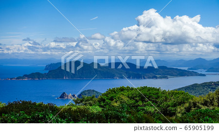 千疊敷高原到日本山口縣長門市海中的青海島 65905199