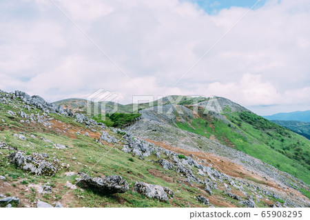 雷森山的卡爾森地形 雷森山的卡爾森地形 65908295