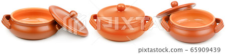 Panoramic ceramic pots with lid isolated on white 65909439