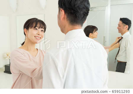 中間夫婦生活方式圖像 65911293