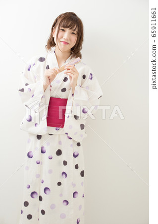A woman in a yukata 65911661